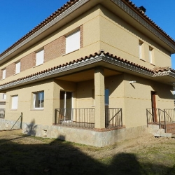 Коттедж в урбанизации Mas Flassia, в тихом жилом районе города Видререс (Vidreres)