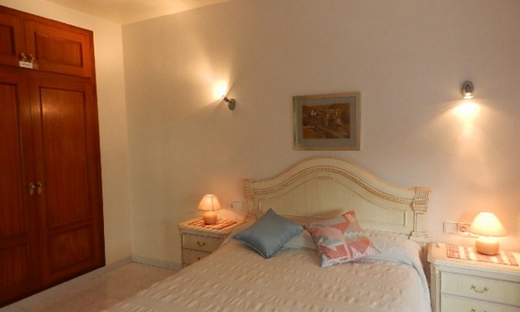 Villa ROSA BLANCA with pool, located in the urbanization Lloret Blau 6 km from Lloret de Mar