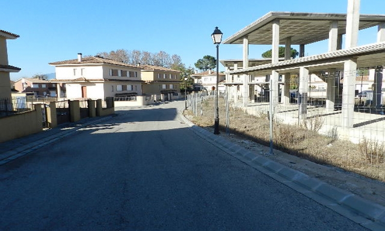 Коттедж в урбанизации Mas Flassia, в тихом жилом районе города Видререс (Vidreres)