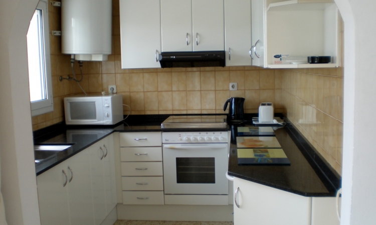 Villa with pool, located in the urbanization of La Kreu de Lloret de 6 km from Lloret de Mar