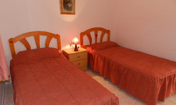 Villa SOL I PINS with pool, located in the urbanization Lloret Blau, 6 km from Lloret de Mar