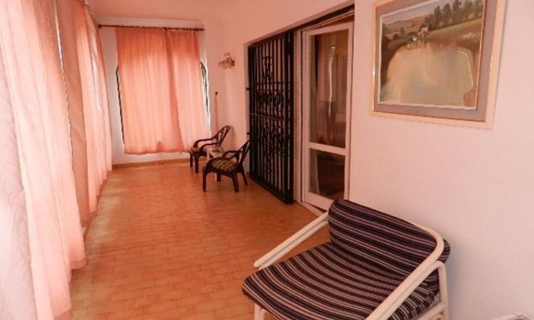 Вилла PRIMAVERA с бассейном, расположенная в урбанизации Льорет Верт в 5 км от Льорет де Мар