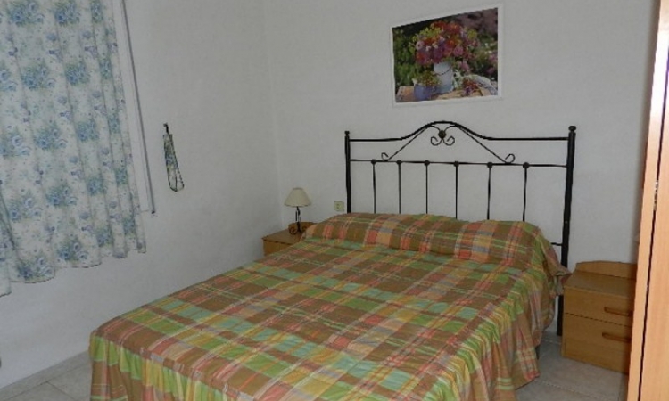 Вилла SOL I PINS с бассейном, расположенная в урбанизации Льорет Блау в 6 км от Льорет де Мар.