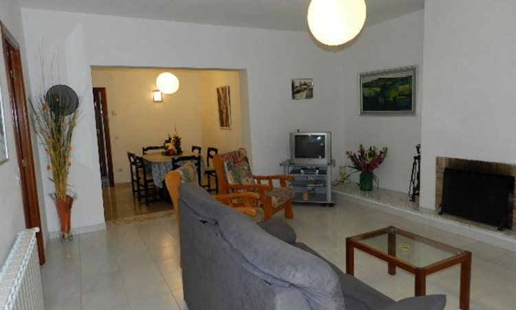 VillaPALOMAS with pool, located in the urbanization of La Creu de Lloret 5 km from Lloret de Mar
