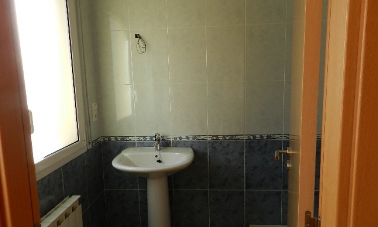 Коттедж в урбанизации Mas Flassia, в тихом жилом районе города Видререс (Vidreres)