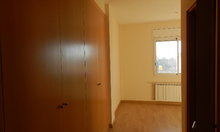 Коттедж в урбанизации Mas Flassia, в тихом жилом районе города Видререс (Vidreres)